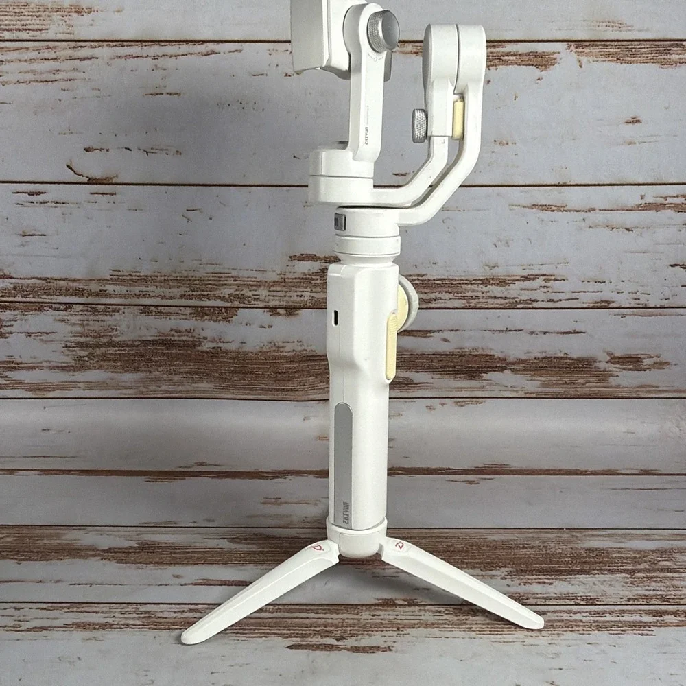 Zhiyun Smooth 4 3-Axis Handheld Gimbal Stabilizer White for Phone Tested